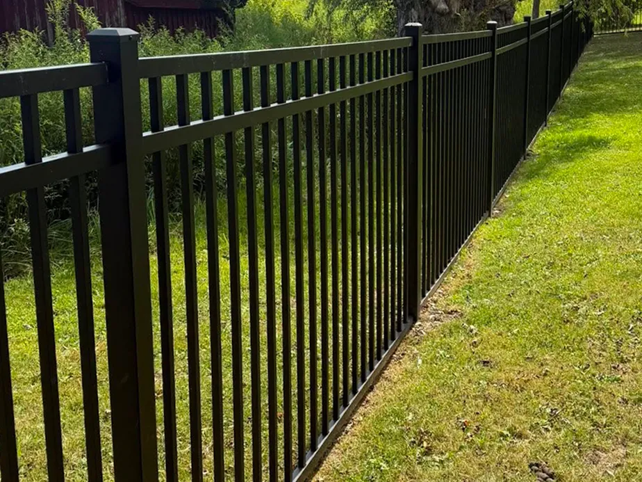Aluminum fence installation